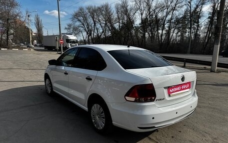 Volkswagen Polo VI (EU Market), 2016 год, 930 000 рублей, 3 фотография