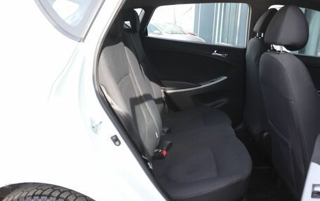 Hyundai Solaris II рестайлинг, 2011 год, 715 000 рублей, 12 фотография