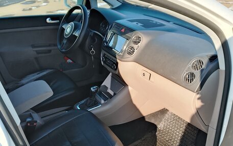 Volkswagen Golf Plus II, 2011 год, 799 999 рублей, 10 фотография
