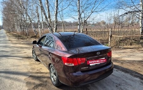 KIA Cerato III, 2009 год, 700 000 рублей, 3 фотография