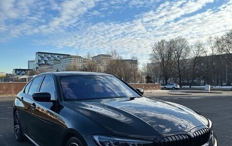 BMW 3 серия, 2019 год, 4 400 000 рублей, 1 фотография