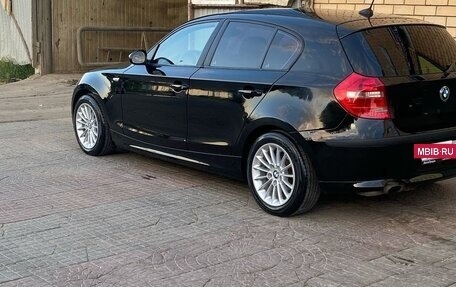 BMW 1 серия, 2009 год, 1 050 000 рублей, 4 фотография