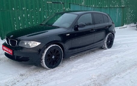 BMW 1 серия, 2009 год, 1 050 000 рублей, 5 фотография