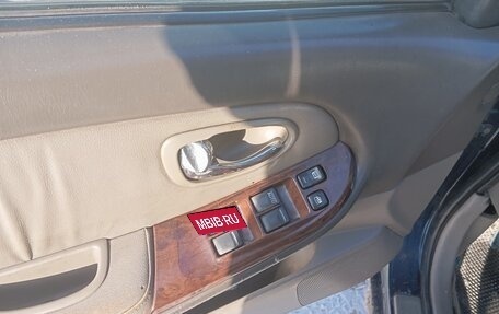 Nissan Maxima VIII, 2001 год, 420 000 рублей, 11 фотография