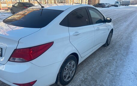 Hyundai Solaris II рестайлинг, 2016 год, 929 000 рублей, 3 фотография