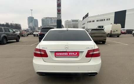 Mercedes-Benz E-Класс, 2011 год, 1 500 000 рублей, 2 фотография