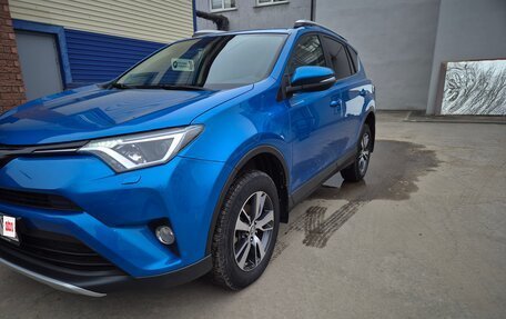 Toyota RAV4, 2016 год, 2 045 000 рублей, 11 фотография