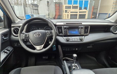 Toyota RAV4, 2016 год, 2 045 000 рублей, 14 фотография