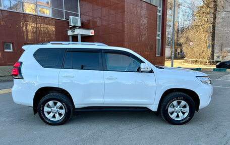 Toyota Land Cruiser Prado 150 рестайлинг 2, 2018 год, 3 790 000 рублей, 8 фотография