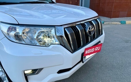 Toyota Land Cruiser Prado 150 рестайлинг 2, 2018 год, 3 790 000 рублей, 12 фотография