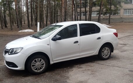 Renault Logan II, 2015 год, 477 000 рублей, 1 фотография