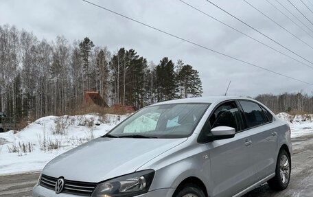 Volkswagen Polo VI (EU Market), 2011 год, 499 000 рублей, 3 фотография