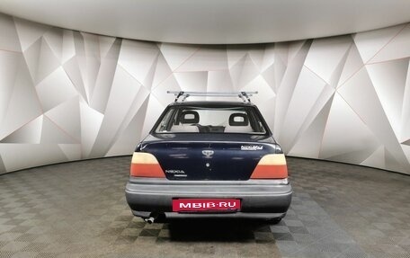 Daewoo Nexia I рестайлинг, 2000 год, 148 000 рублей, 8 фотография