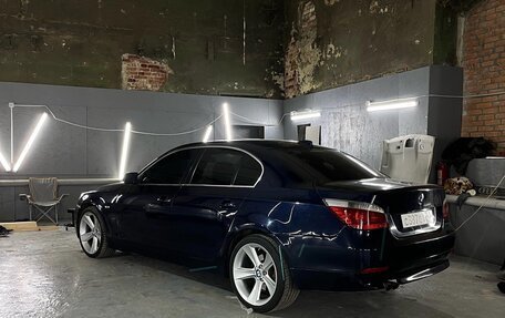 BMW 5 серия, 2006 год, 950 000 рублей, 2 фотография