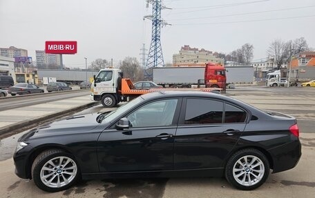 BMW 3 серия, 2017 год, 1 950 000 рублей, 12 фотография