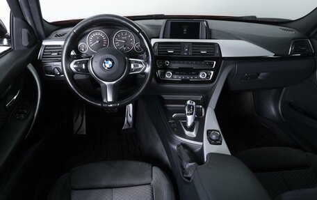 BMW 3 серия, 2017 год, 2 999 000 рублей, 11 фотография