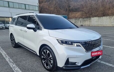 KIA Carnival, 2021 год, 2 600 700 рублей, 3 фотография