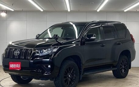Toyota Land Cruiser Prado 150 рестайлинг 2, 2021 год, 3 650 000 рублей, 1 фотография