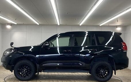 Toyota Land Cruiser Prado 150 рестайлинг 2, 2021 год, 3 650 000 рублей, 7 фотография