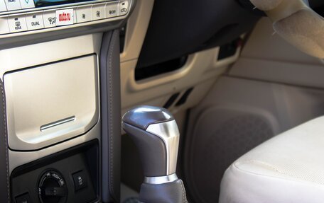 Toyota Land Cruiser Prado 150 рестайлинг 2, 2018 год, 4 500 000 рублей, 22 фотография