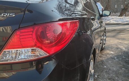Hyundai Solaris II рестайлинг, 2011 год, 950 000 рублей, 6 фотография
