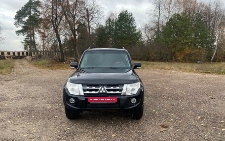 Mitsubishi Pajero IV, 2012 год, 2 200 000 рублей, 3 фотография