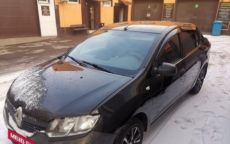 Renault Logan II, 2015 год, 565 000 рублей, 6 фотография