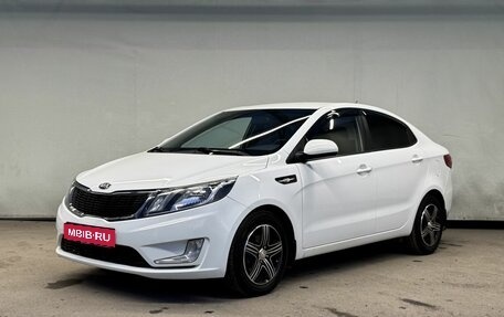 KIA Rio III рестайлинг, 2013 год, 995 000 рублей, 1 фотография