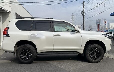 Toyota Land Cruiser Prado 150 рестайлинг 2, 2021 год, 3 740 000 рублей, 8 фотография