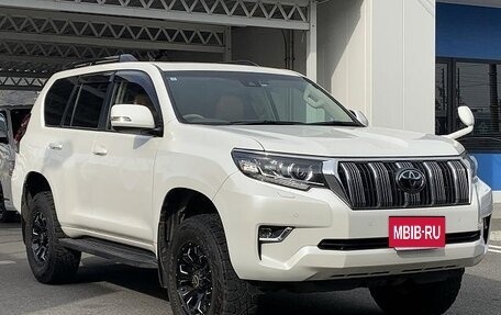 Toyota Land Cruiser Prado 150 рестайлинг 2, 2021 год, 3 740 000 рублей, 3 фотография