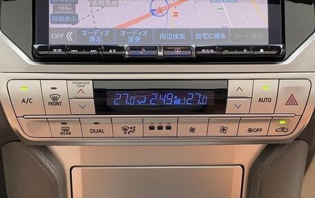Toyota Land Cruiser Prado 150 рестайлинг 2, 2021 год, 3 740 000 рублей, 25 фотография
