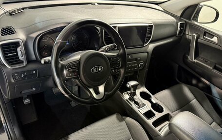 KIA Sportage IV рестайлинг, 2018 год, 1 999 000 рублей, 8 фотография