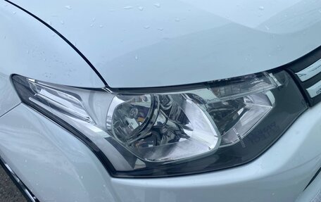 Mitsubishi Outlander III рестайлинг 3, 2014 год, 1 690 000 рублей, 7 фотография