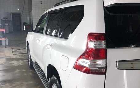 Toyota Land Cruiser Prado 150 рестайлинг 2, 2016 год, 4 200 000 рублей, 4 фотография