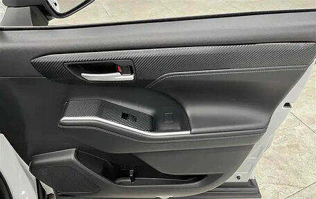 Toyota Highlander, 2022 год, 3 750 000 рублей, 17 фотография