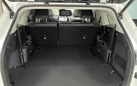 Toyota Highlander, 2022 год, 3 750 000 рублей, 21 фотография