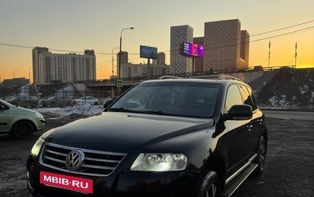 Volkswagen Touareg III, 2004 год, 950 000 рублей, 2 фотография