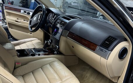 Volkswagen Touareg III, 2004 год, 950 000 рублей, 11 фотография