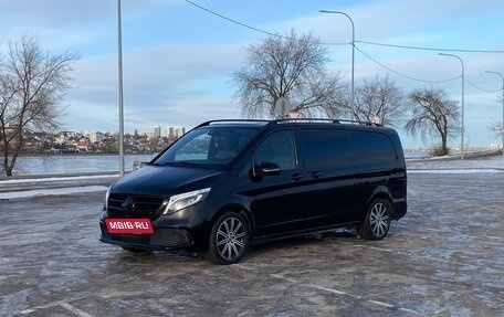 Mercedes-Benz V-Класс, 2022 год, 8 000 000 рублей, 2 фотография