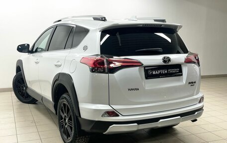 Toyota RAV4, 2018 год, 3 178 000 рублей, 6 фотография