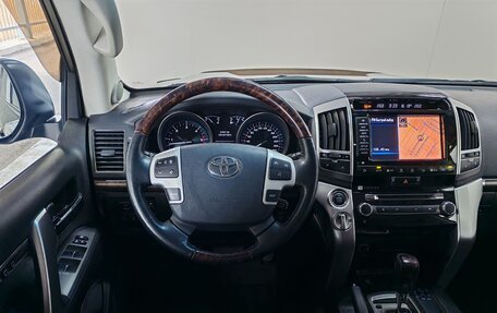 Toyota Land Cruiser 200, 2013 год, 4 200 000 рублей, 16 фотография