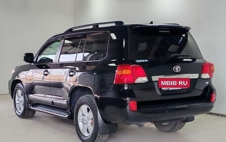 Toyota Land Cruiser 200, 2013 год, 4 200 000 рублей, 7 фотография