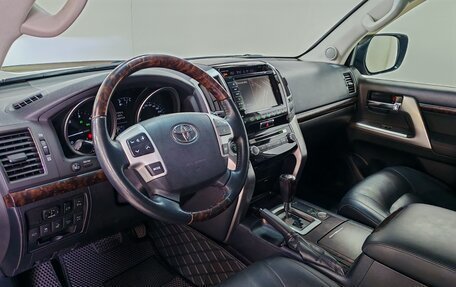 Toyota Land Cruiser 200, 2013 год, 4 200 000 рублей, 23 фотография