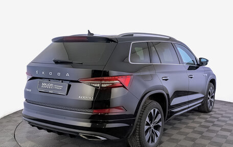 Skoda Kodiaq I, 2023 год, 3 825 000 рублей, 5 фотография