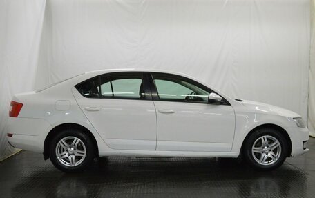 Skoda Octavia, 2015 год, 1 207 000 рублей, 4 фотография