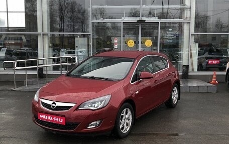 Opel Astra J, 2011 год, 830 000 рублей, 1 фотография