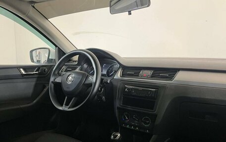 Skoda Rapid I, 2017 год, 968 000 рублей, 10 фотография