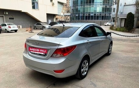 Hyundai Solaris II рестайлинг, 2012 год, 1 070 000 рублей, 5 фотография