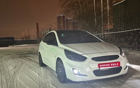 Hyundai Solaris II рестайлинг, 2014 год, 950 000 рублей, 2 фотография