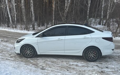 Hyundai Solaris II рестайлинг, 2014 год, 950 000 рублей, 16 фотография